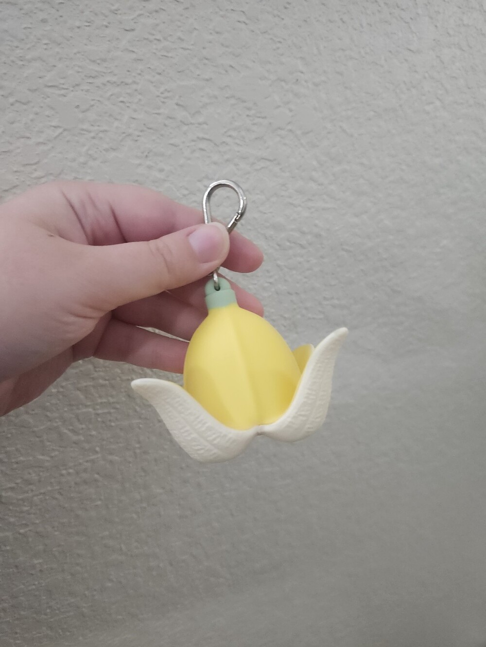 Bath & Body Works Yellow Banana Keychain Pocketbac Holder White Peel Accent